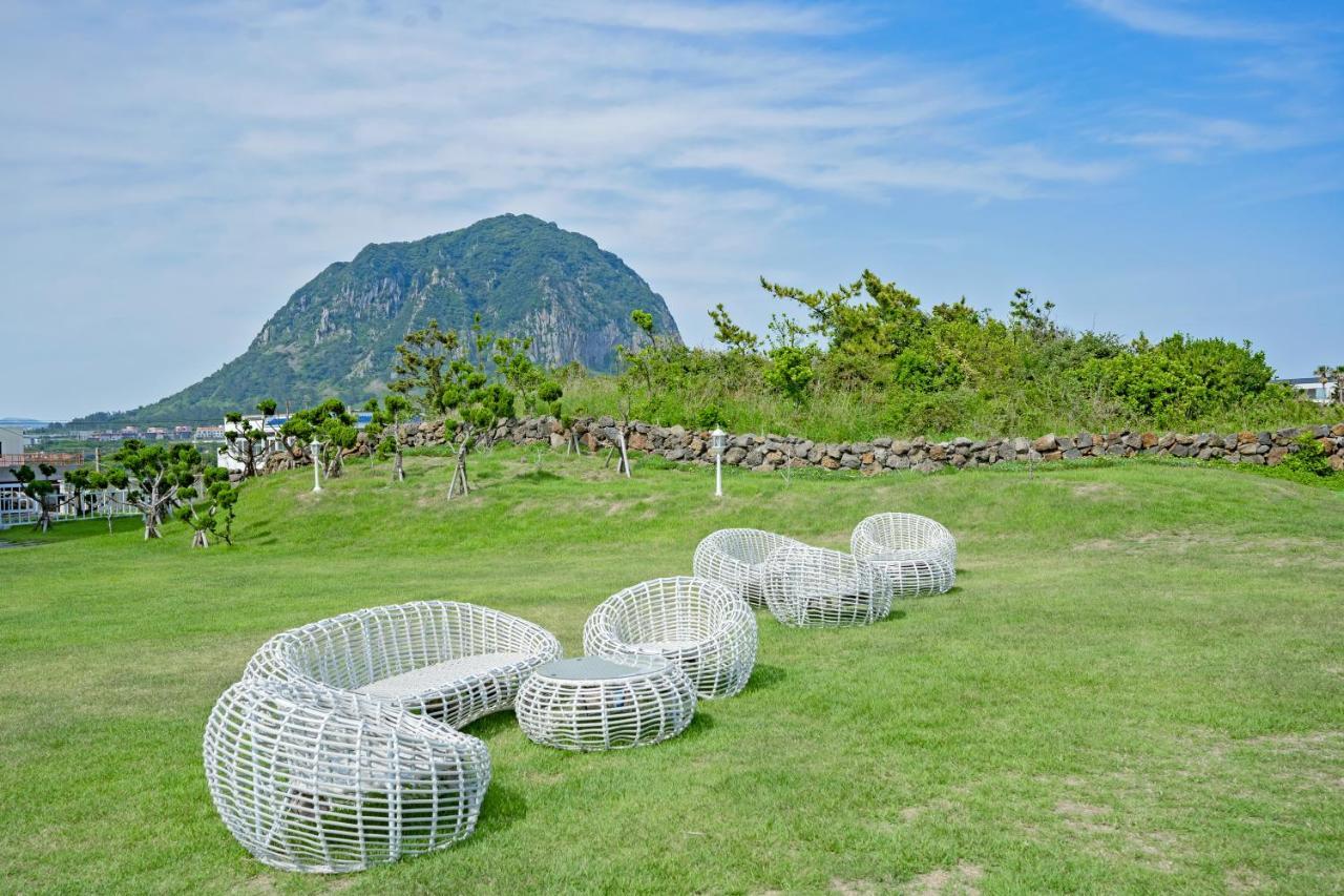 Sun And Moon Resort Seogwipo Exterior foto