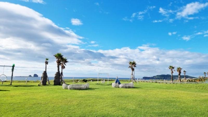 Sun And Moon Resort Seogwipo Exterior foto