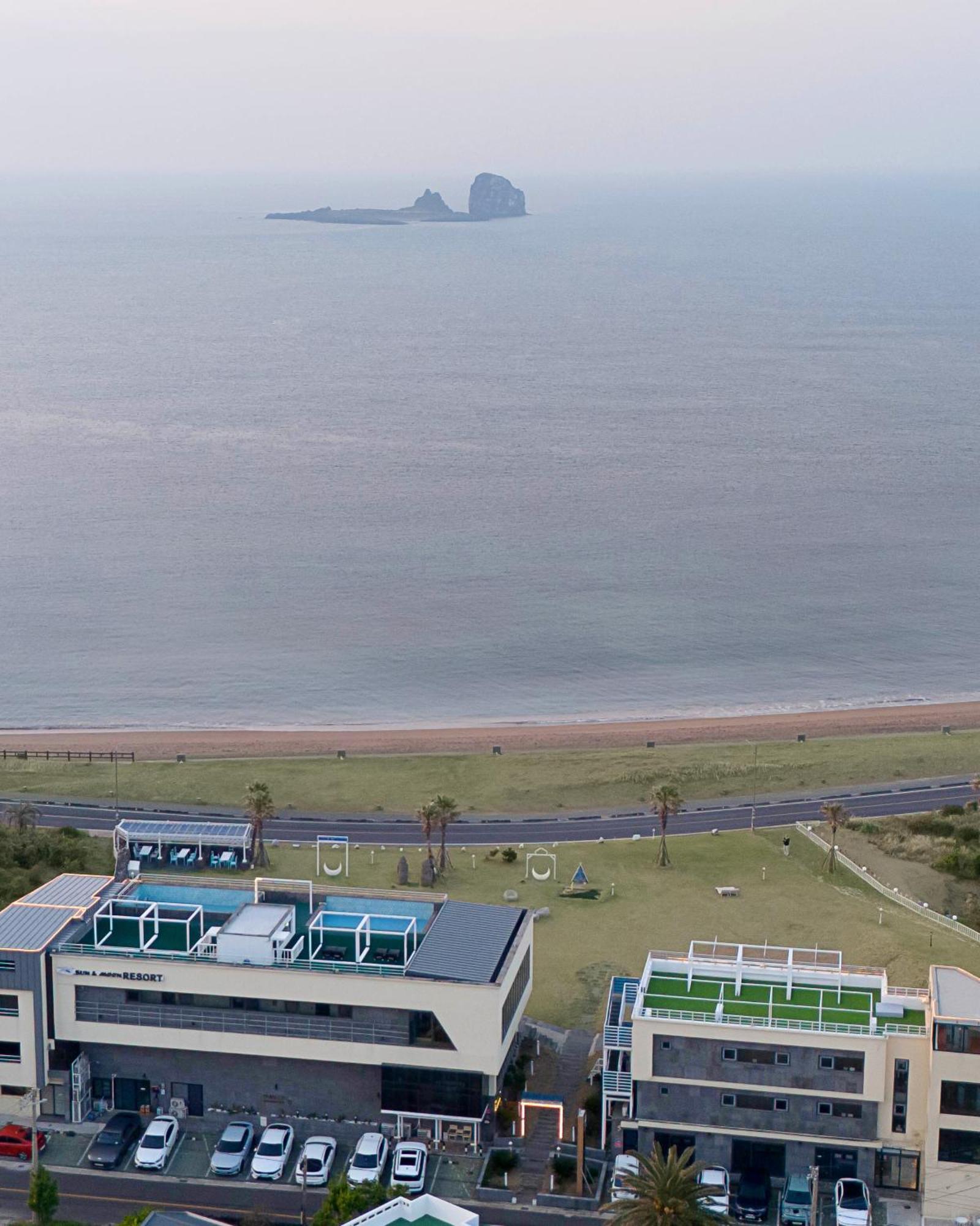 Sun And Moon Resort Seogwipo Exterior foto